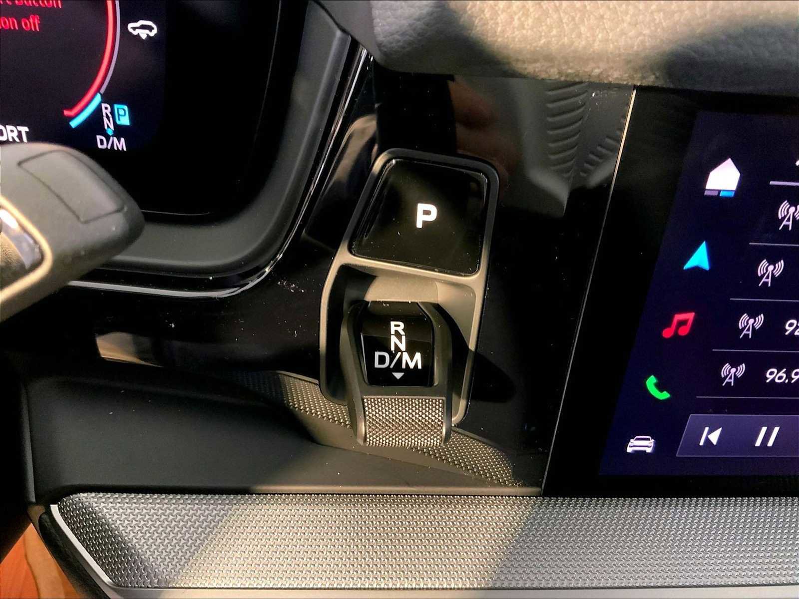 New 2026 Porsche Cayenne S image 17