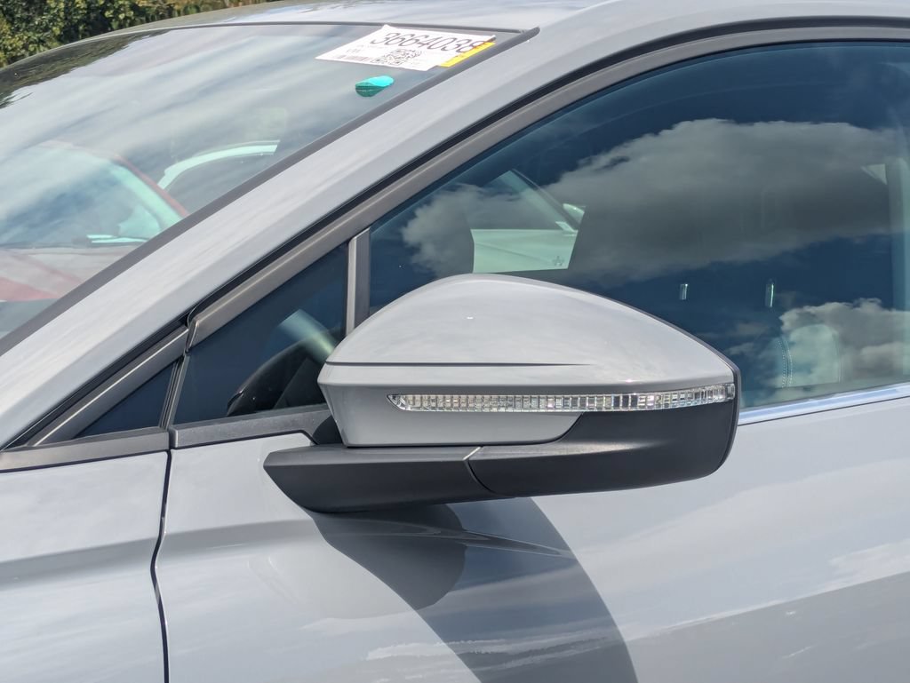 Used 2025 Audi Q4 e-tron Premium AWD/4WD image 20