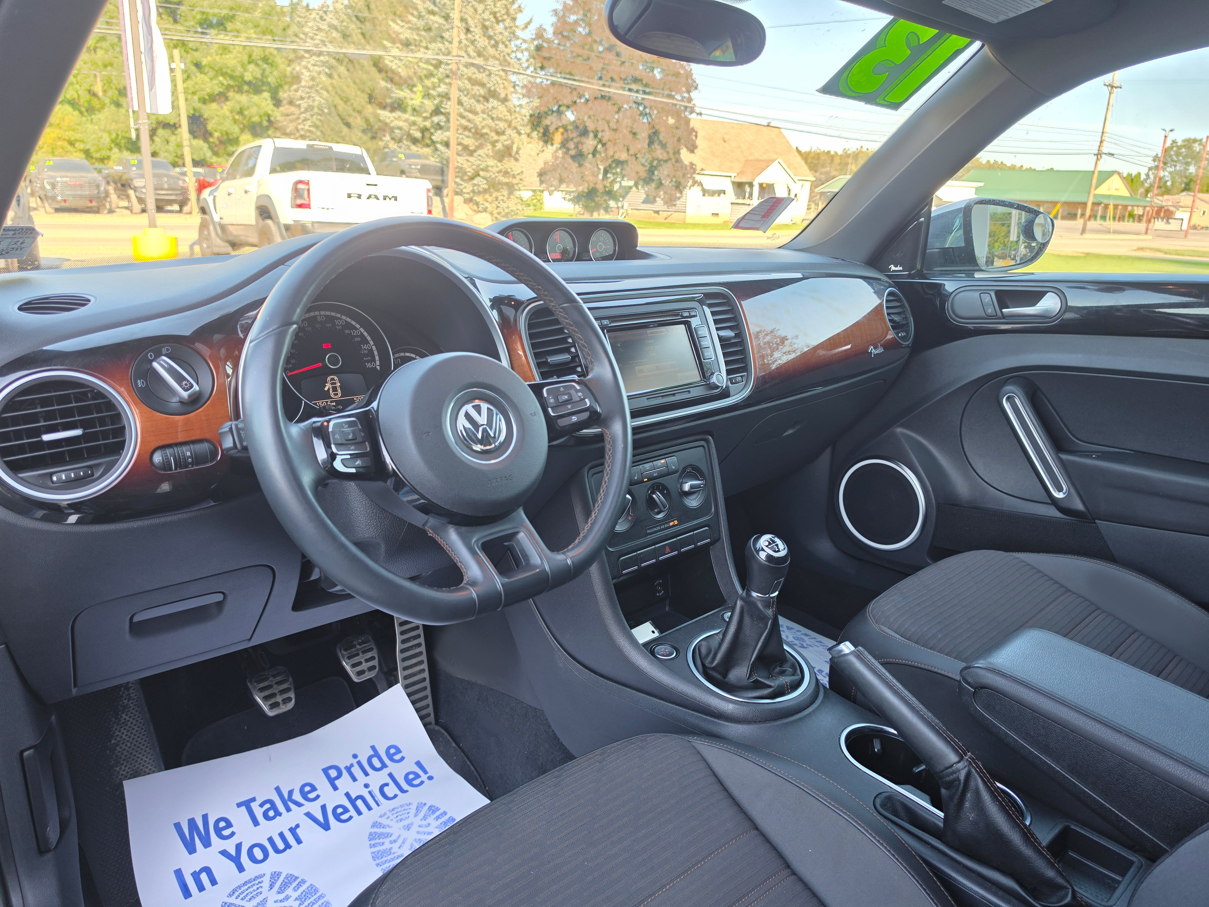 Used 2013 Volkswagen Beetle Turbo FWD image 15