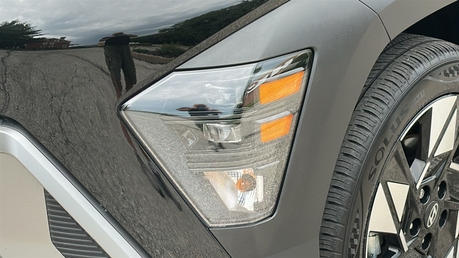 Used 2024 Hyundai Kona SEL AWD/4WD image 4