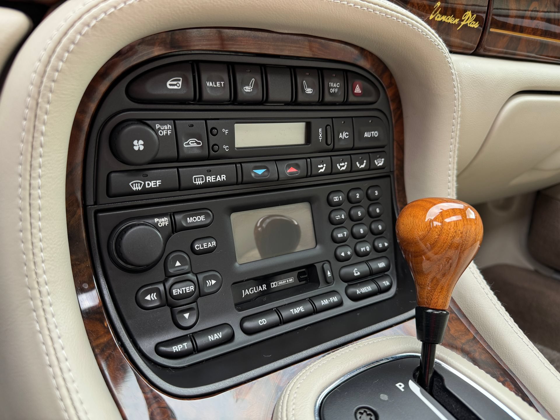 Used 2001 Jaguar XJ Supercharged RWD image 83