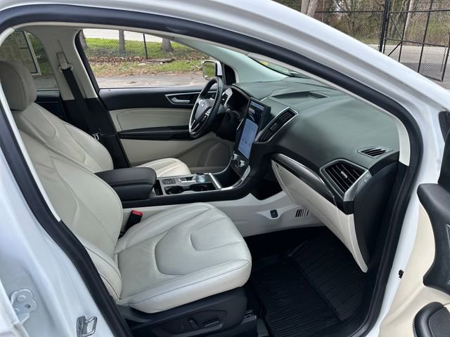 Used 2022 Ford Edge Titanium image 13