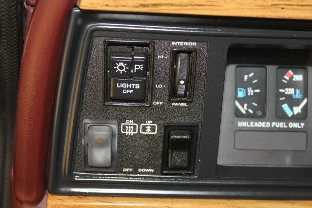 Used 1989 Jeep Grand Wagoneer image 74