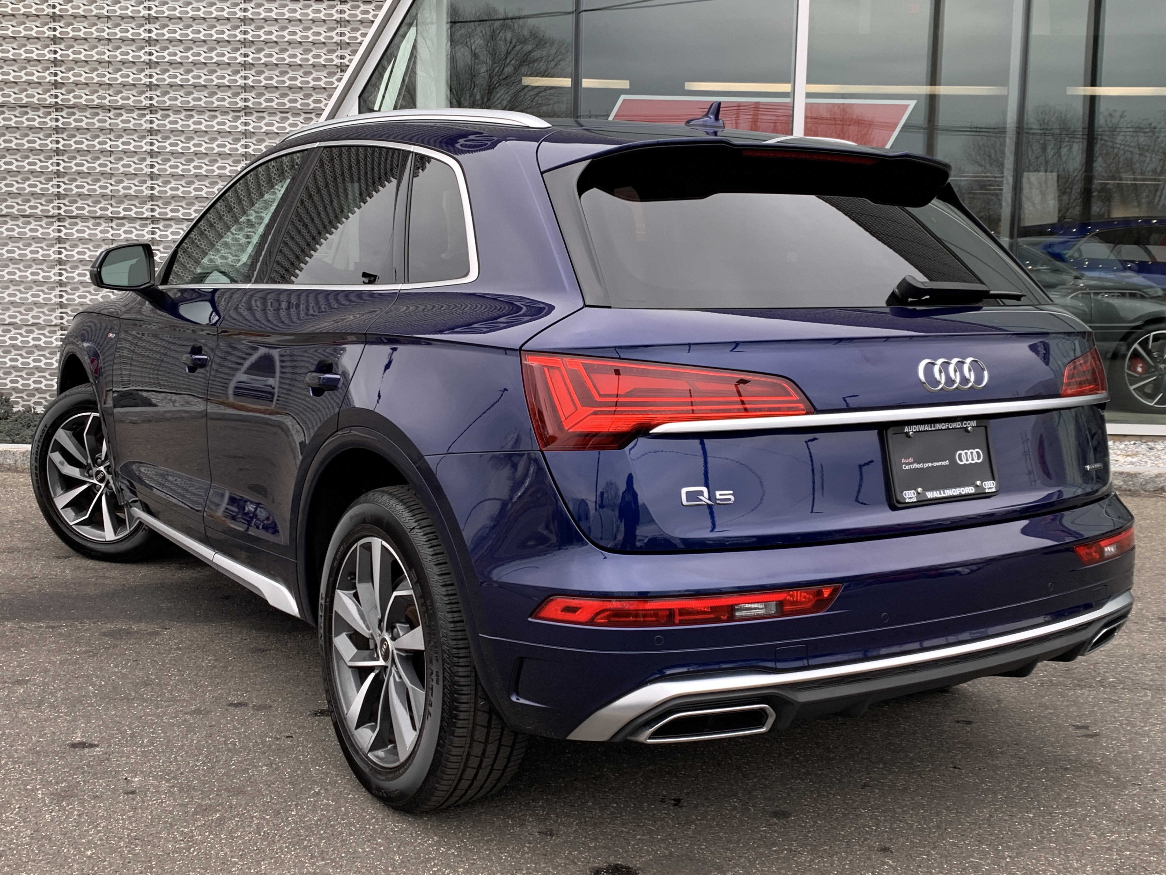 Certified 2022 Audi Q5 2.0T Premium Plus w/ Premium Plus Package image 3