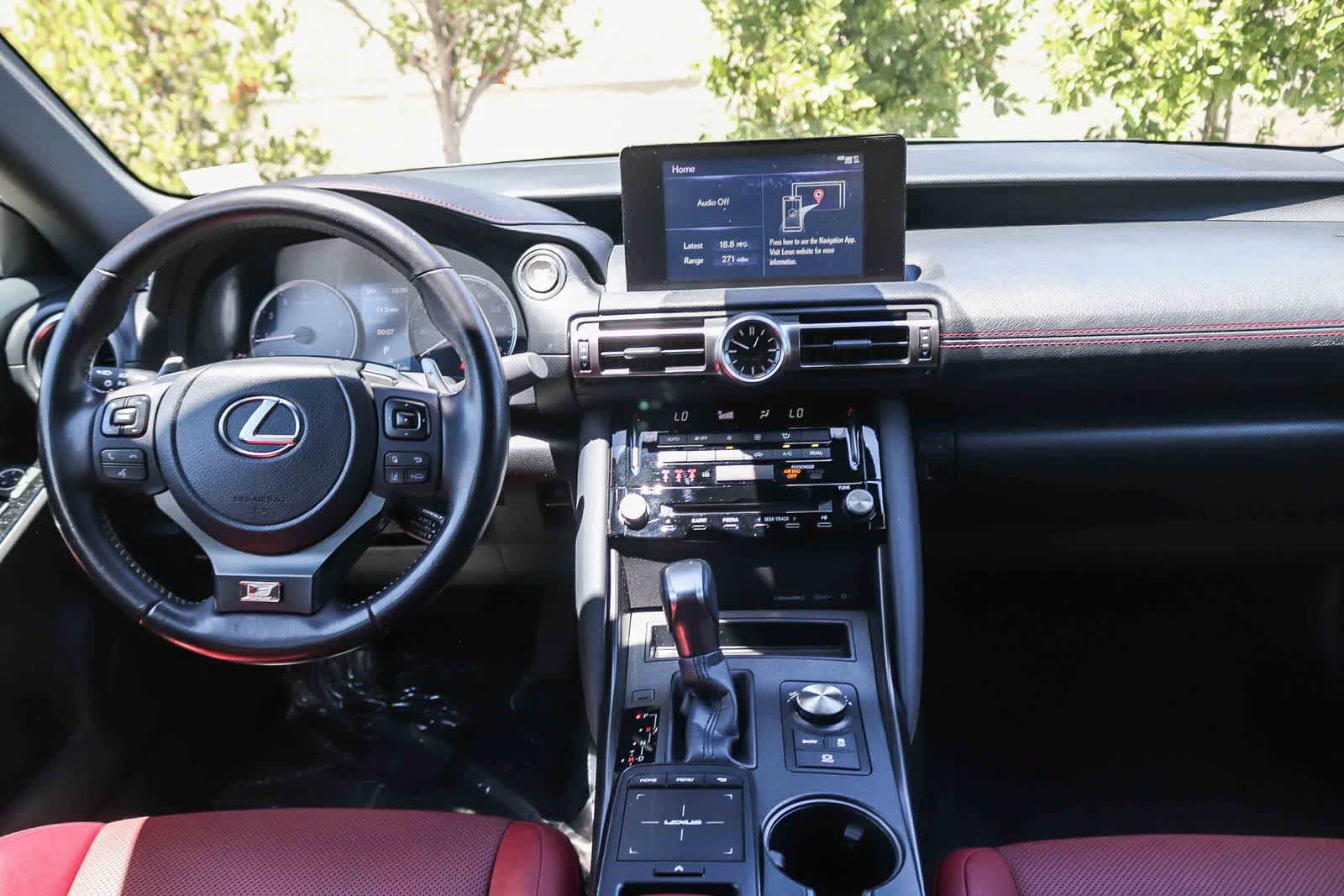 Used 2022 Lexus IS 300 RWD image 11
