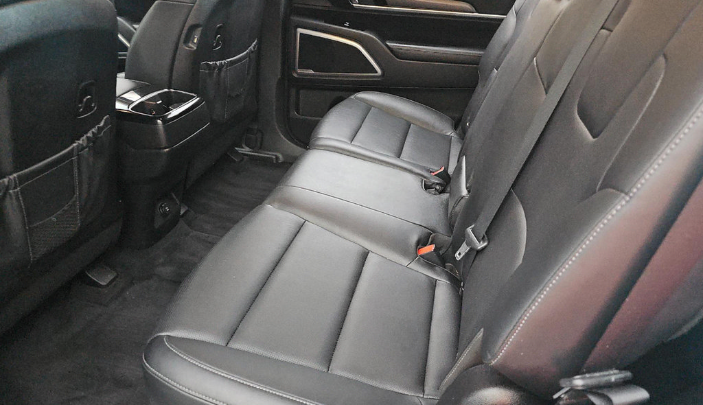 Used 2022 Kia Telluride LX AWD/4WD image 19