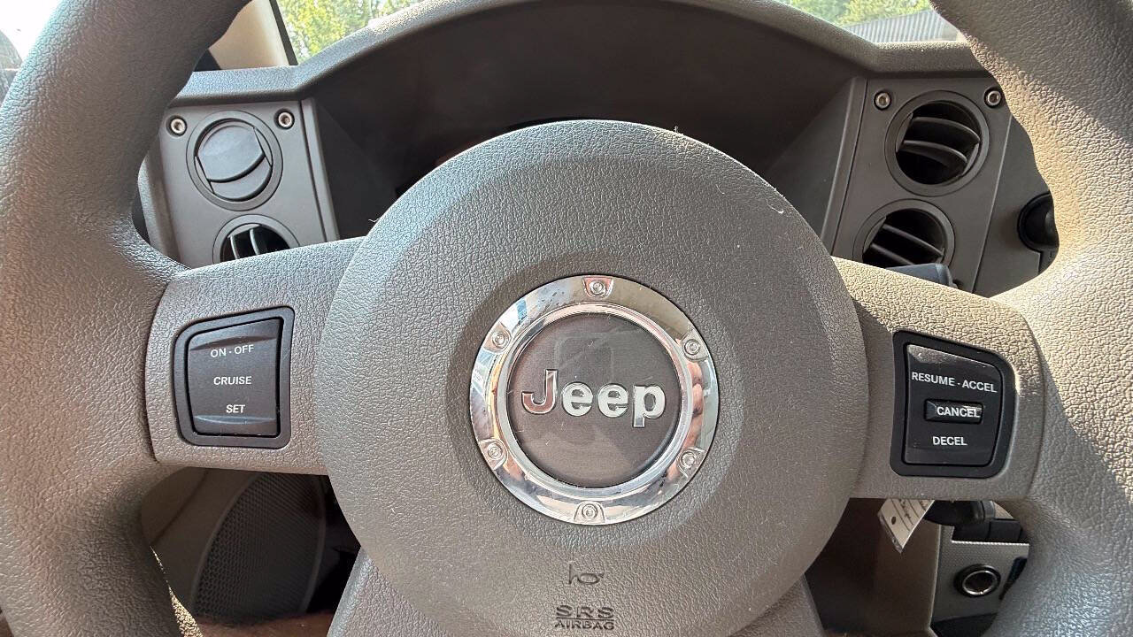 Used 2006 Jeep Commander 2WD image 81