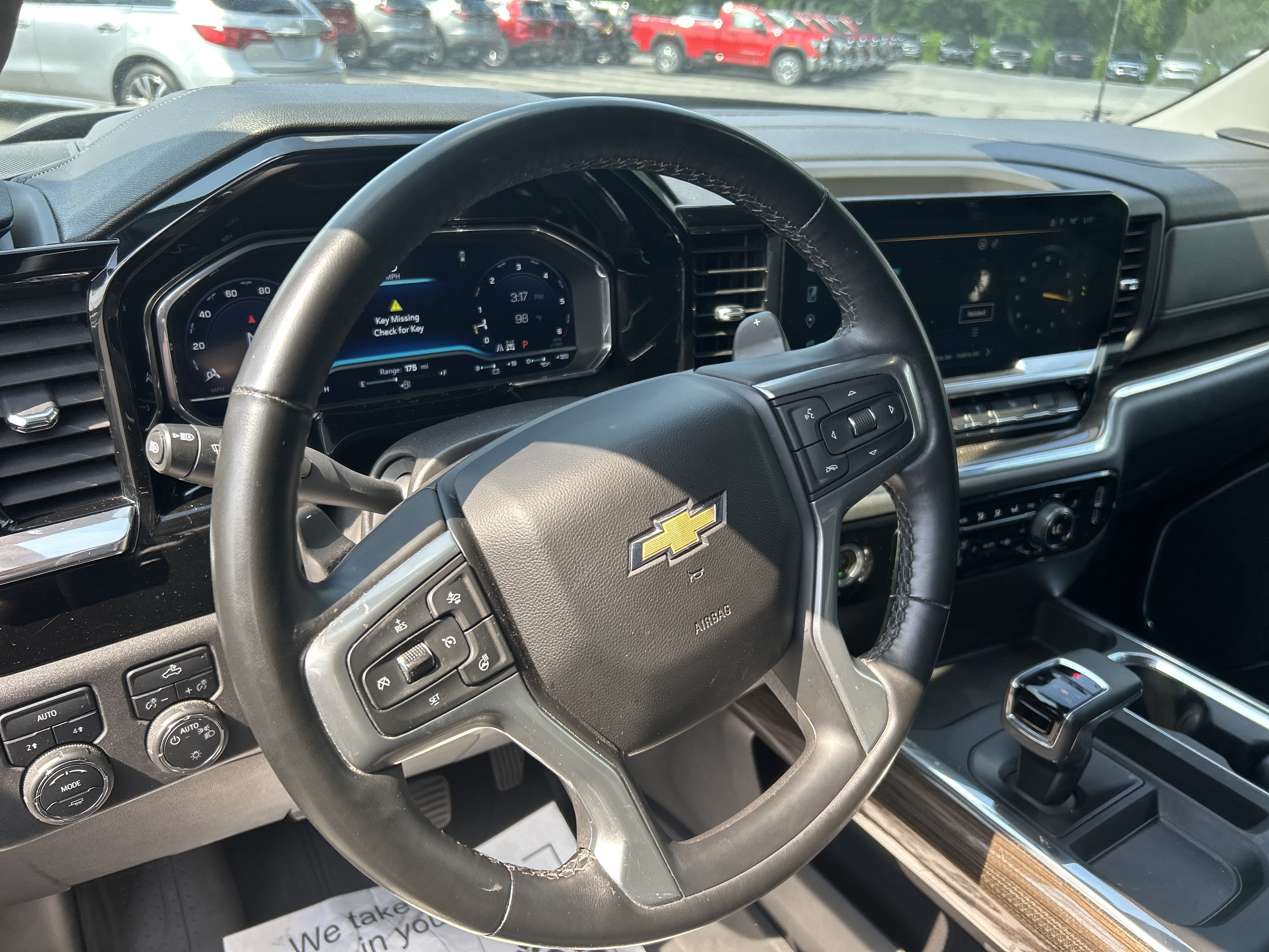 Used 2023 Chevrolet Silverado 1500 LT AWD/4WD image 20