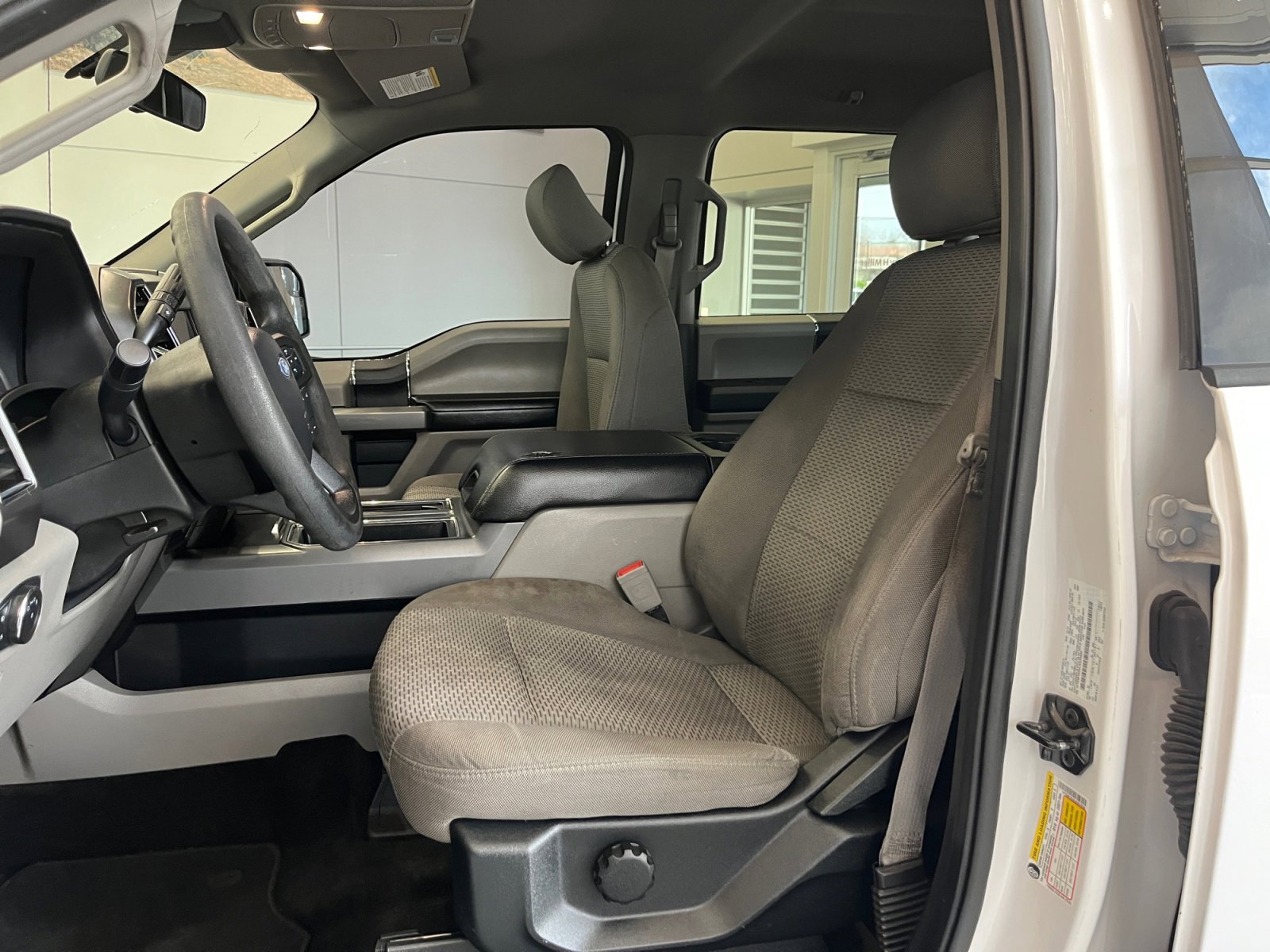 Used 2020 Ford F150 XLT image 11