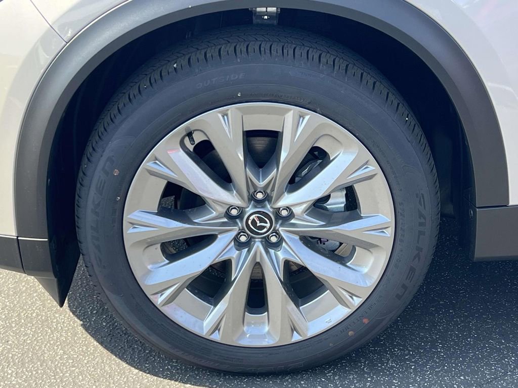 New 2026 MAZDA CX-90 Plug-In Hybrid w/ Preferred image 9