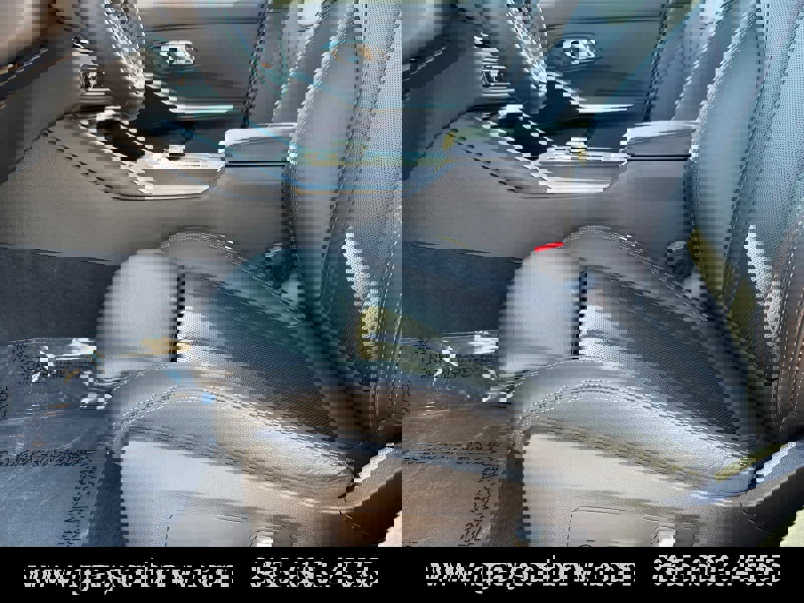 Used 2023 BMW 330i xDrive Sedan w/ Driving Assistance Package image 11