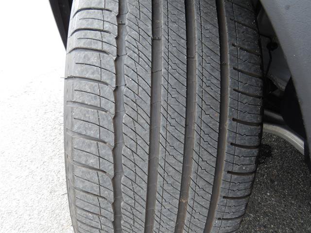 Used 2025 Mercedes-Benz GLE 350 4MATIC w/ Winter Package image 23