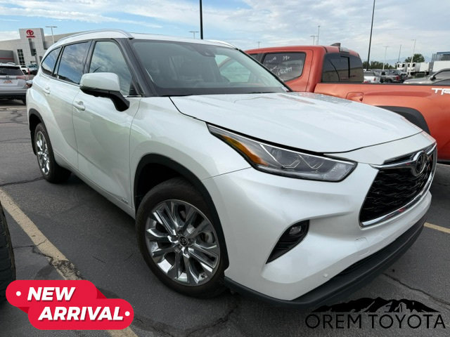 Used 2025 Toyota Highlander Limited AWD/4WD image 6