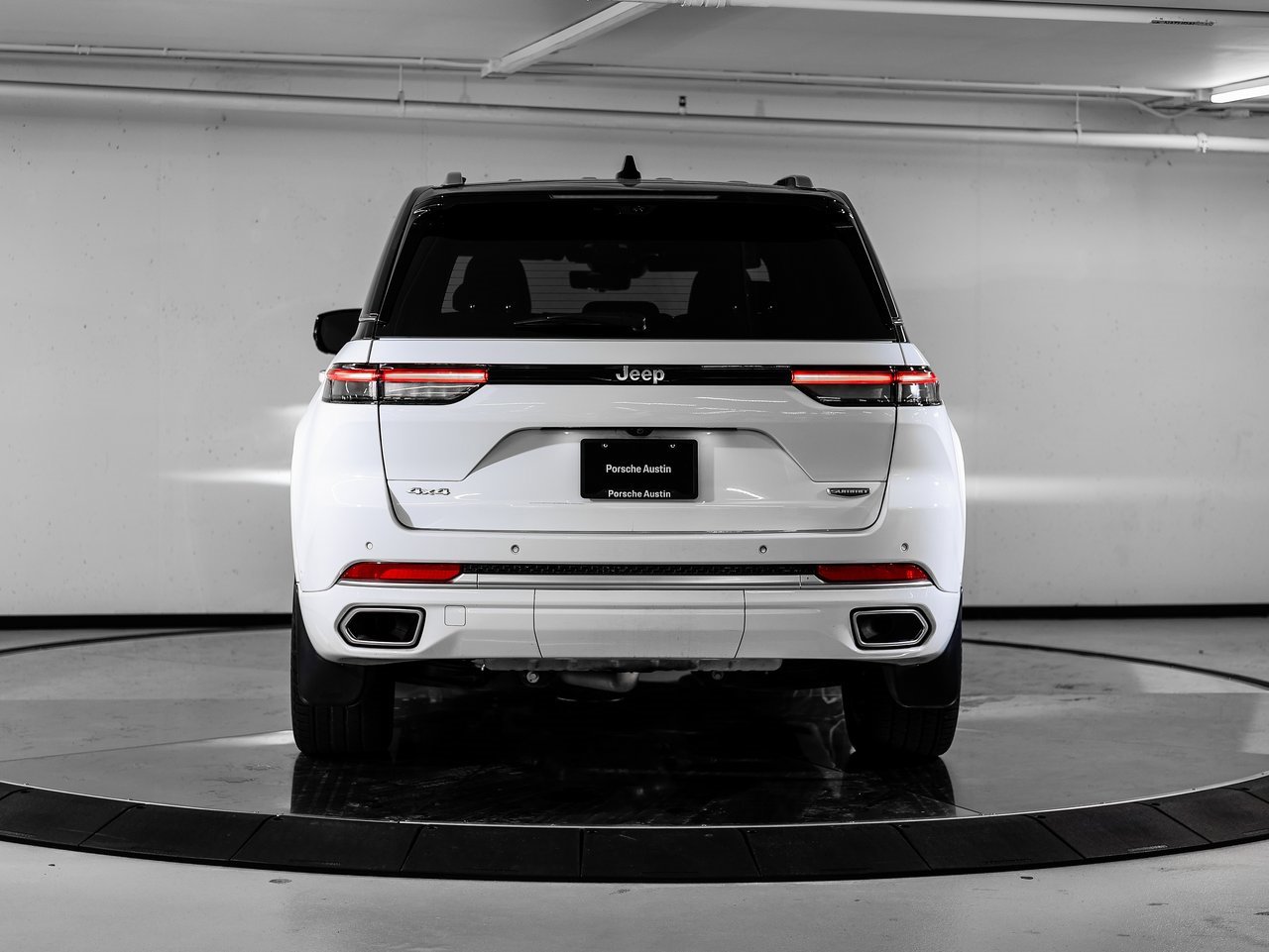 Used 2022 Jeep Grand Cherokee Summit image 6