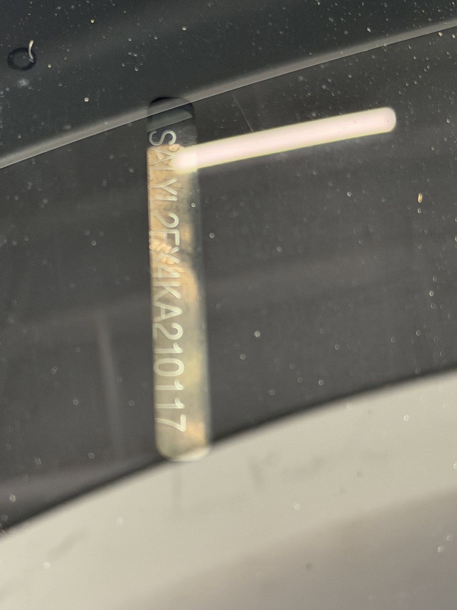 Used 2019 Land Rover Range Rover Velar R-Dynamic SE image 28