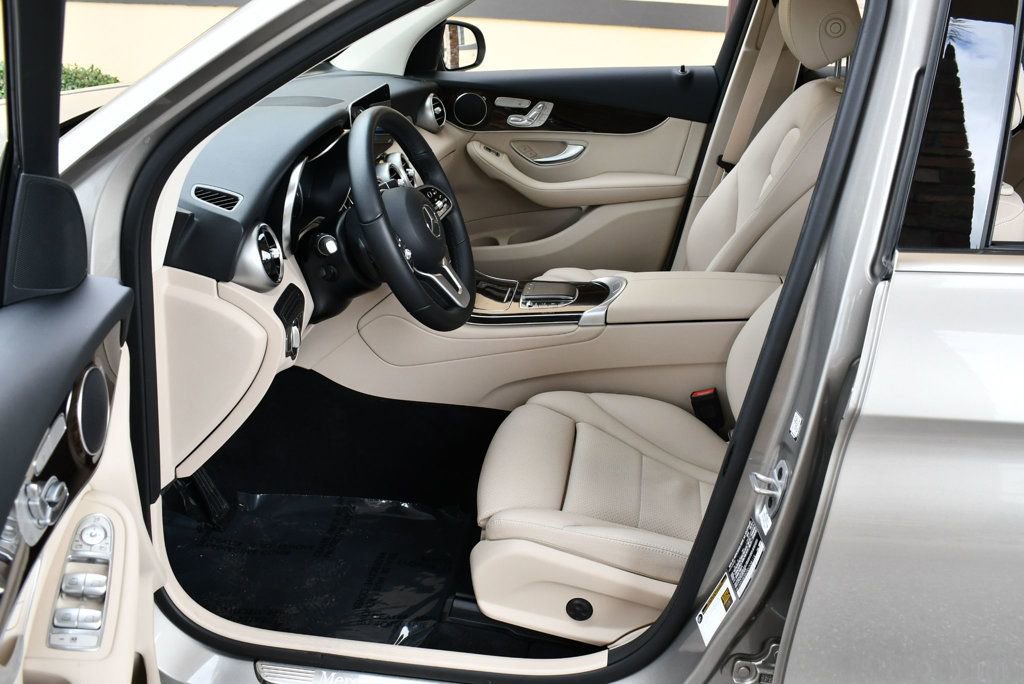 Used 2022 Mercedes-Benz GLC 300 image 40