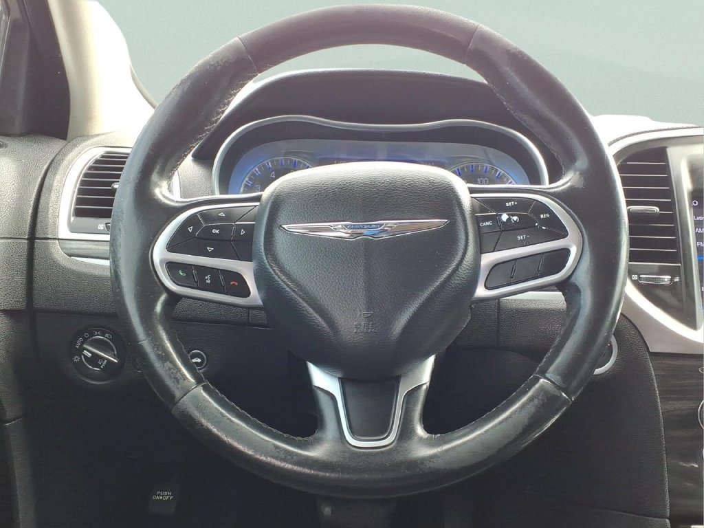 Used 2018 Chrysler 300 Touring w/ Driver Convenience Group RWD image 20