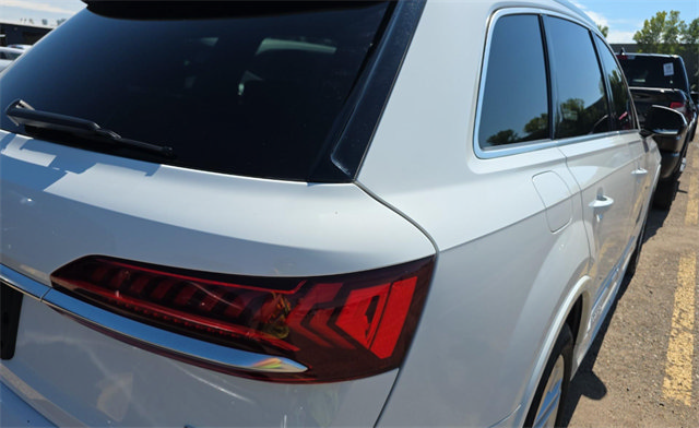 Used 2021 Audi Q7 3.0T Premium Plus AWD/4WD image 4