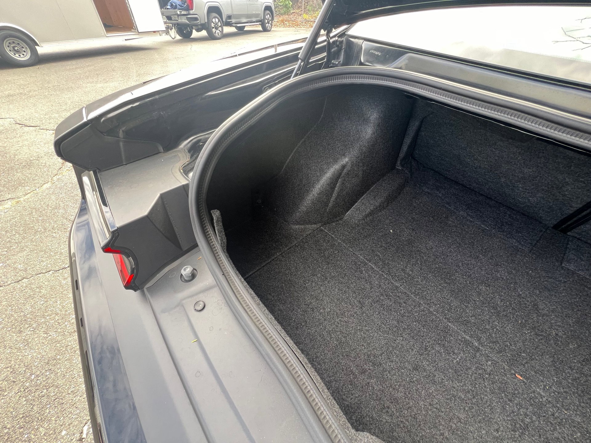 Used 2017 Dodge Challenger SRT Hellcat image 38