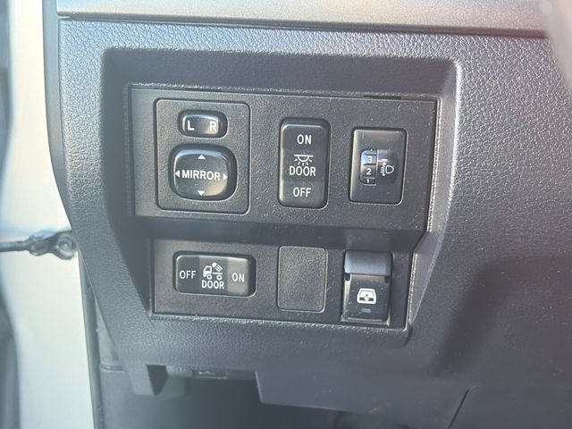 Used 2017 Toyota Tundra SR5 w/ TRD Off Road Package AWD/4WD image 47