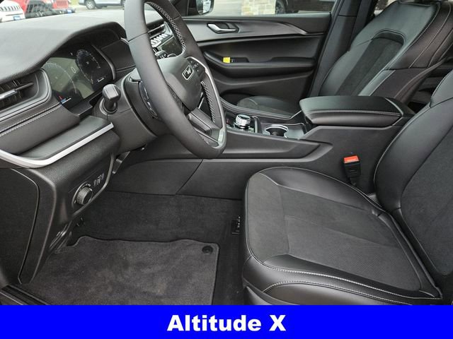 New 2025 Jeep Grand Cherokee Laredo image 21