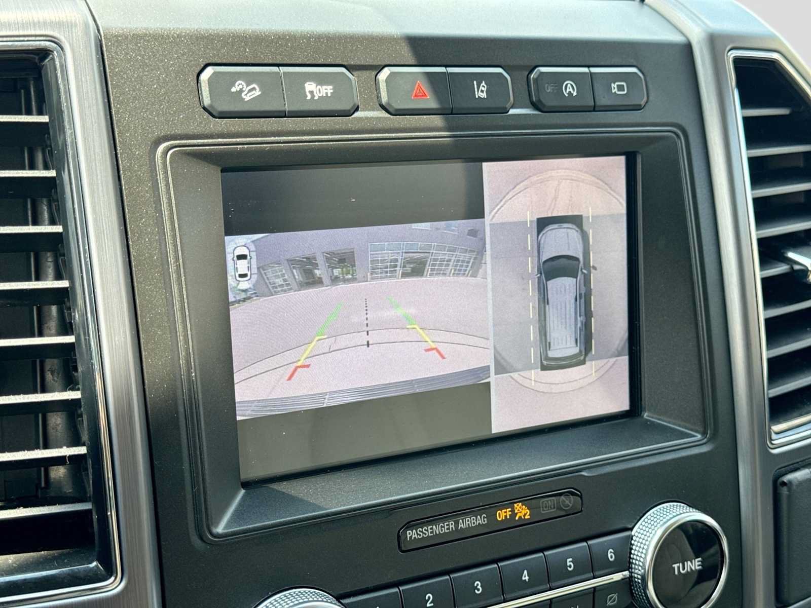 Used 2019 Ford Expedition Platinum AWD/4WD image 31
