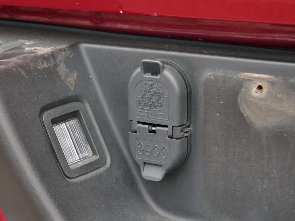 Used 2017 Ford F150 XLT w/ Equipment Group 302A Luxury image 21