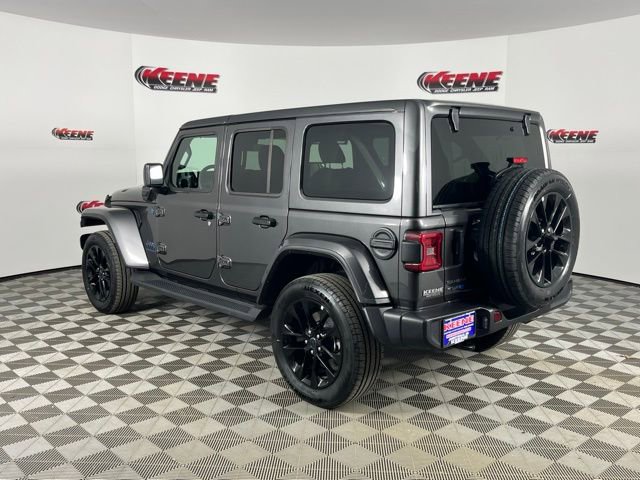 Used 2025 Jeep Wrangler Unlimited Sahara image 6