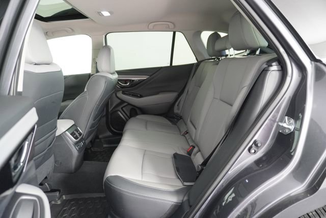 Certified 2025 Subaru Outback Limited image 32