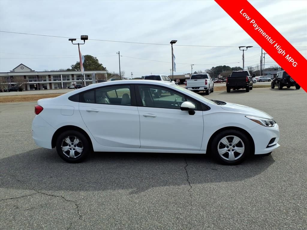 Used 2018 Chevrolet Cruze LS w/ LS Fleet Convenience Package image 6