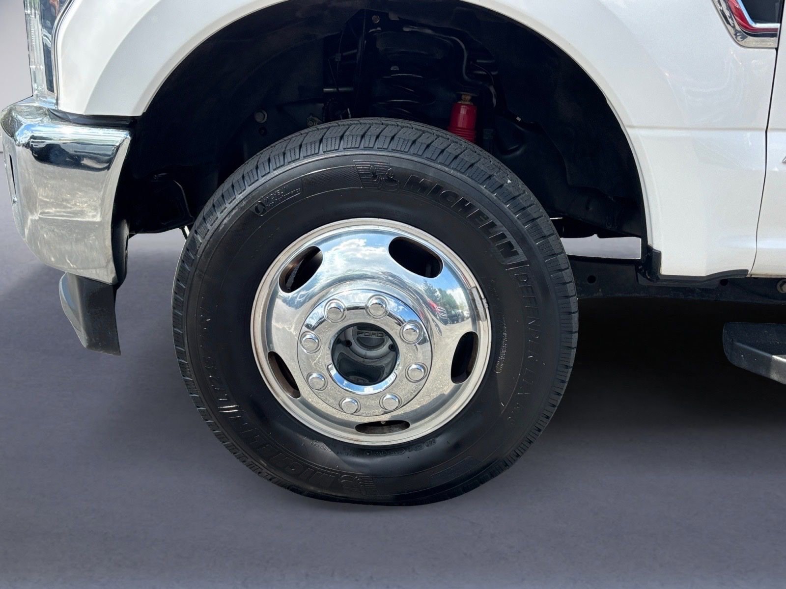 Used 2024 Ford F350 Lariat w/ Lariat Ultimate Package image 13