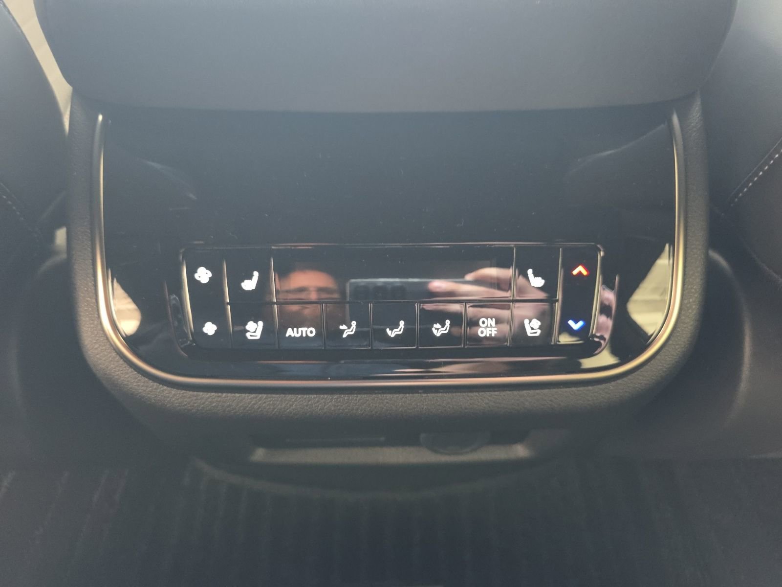 New 2026 INFINITI QX80 Autograph image 32