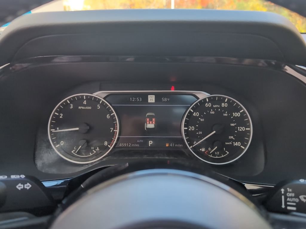 Used 2022 Nissan Pathfinder Platinum w/ Cargo Package image 24