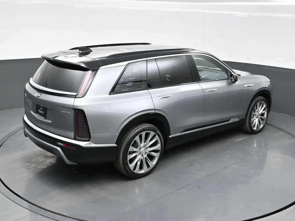 New 2026 Cadillac Vistiq Premium Luxury w/ LPO, Floor Liner Package AWD/4WD image 31