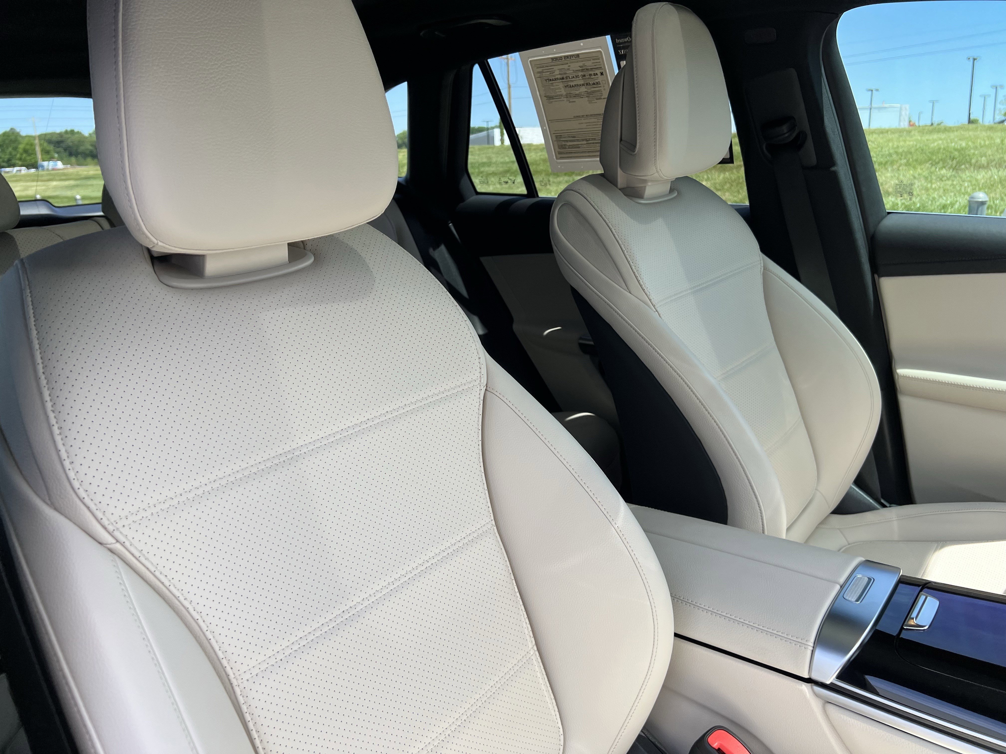 Certified 2024 Mercedes-Benz GLC 300 4MATIC image 35