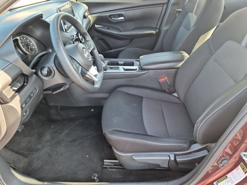 Used 2025 Nissan Sentra SV FWD image 11