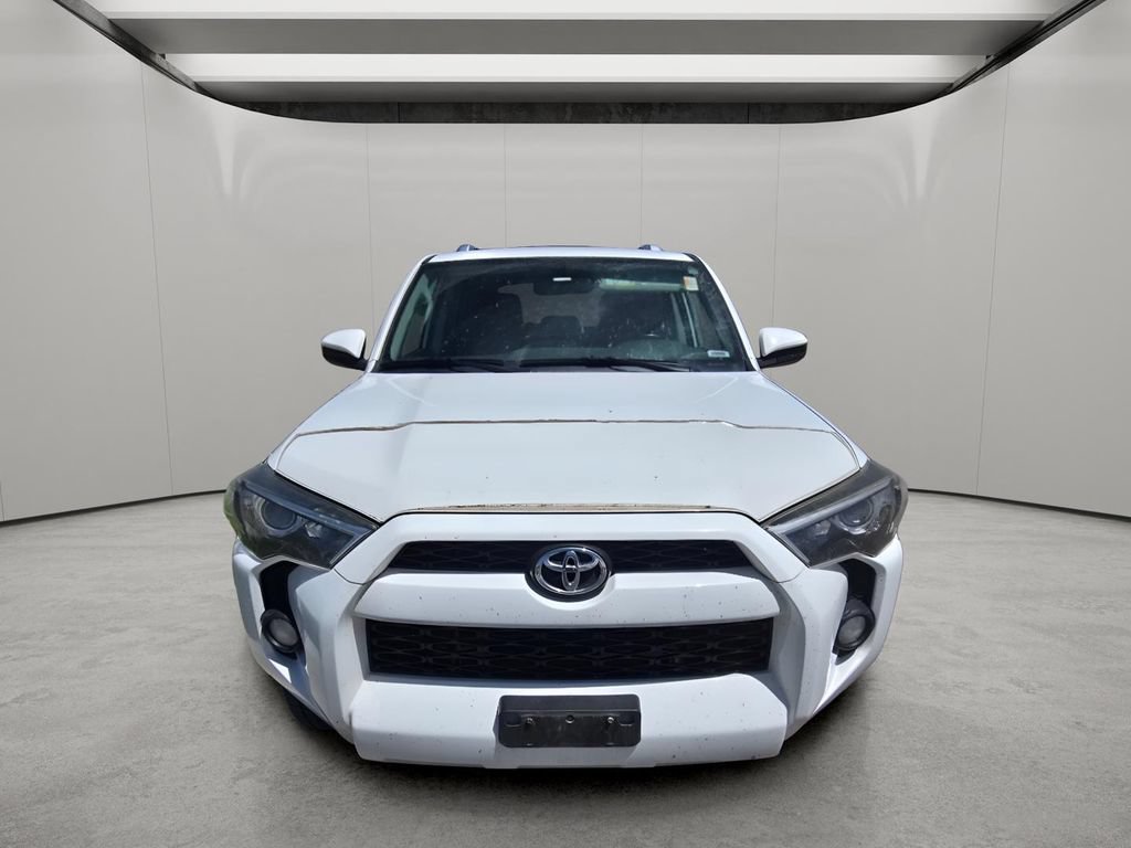 Used 2014 Toyota 4Runner SR5 AWD/4WD image 8