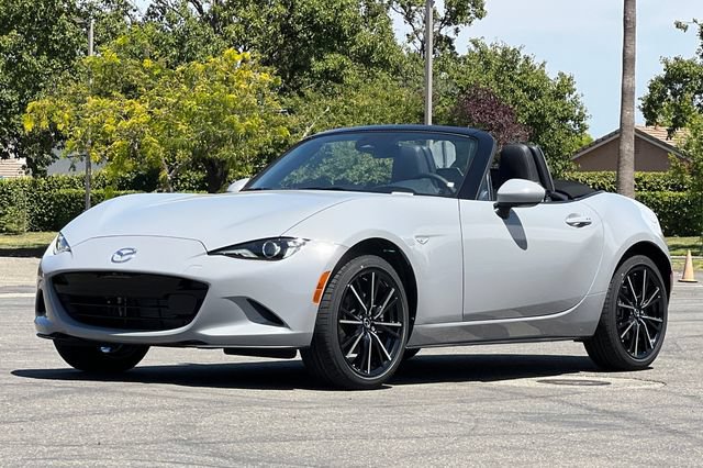 New 2026 MAZDA MX-5 Miata Grand Touring w/ Weather Package RWD image 7