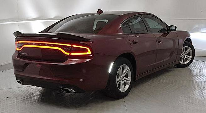 Used 2023 Dodge Charger SXT image 3