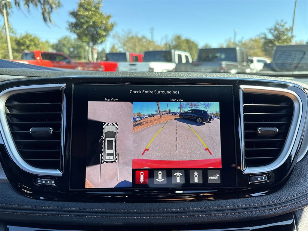 New 2026 Chrysler Pacifica Pinnacle image 26