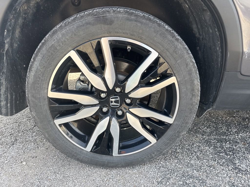 Used 2021 Honda Pilot Touring image 2