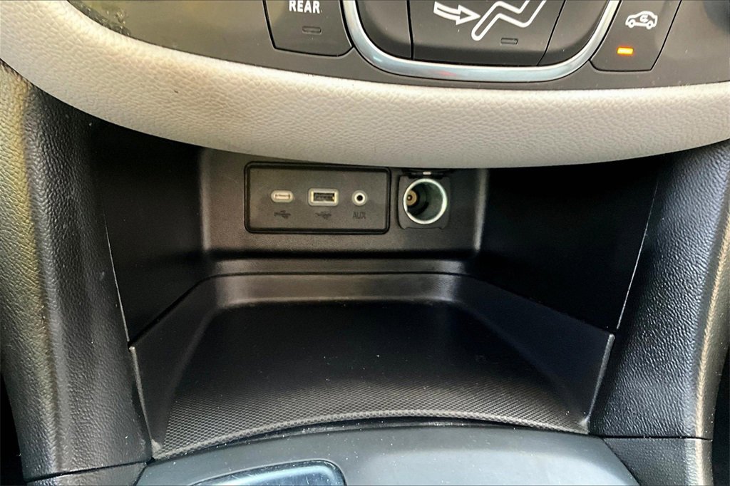 Used 2022 Chevrolet Equinox LT image 16
