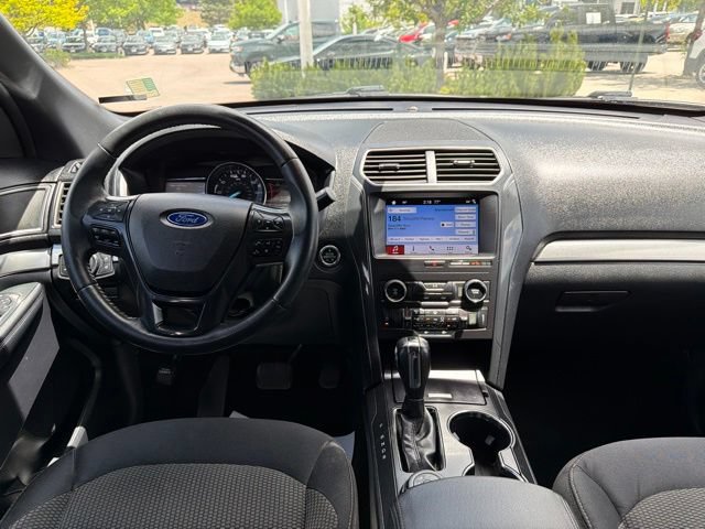 Used 2019 Ford Explorer XLT w/ Equipment Group 201A AWD/4WD image 17
