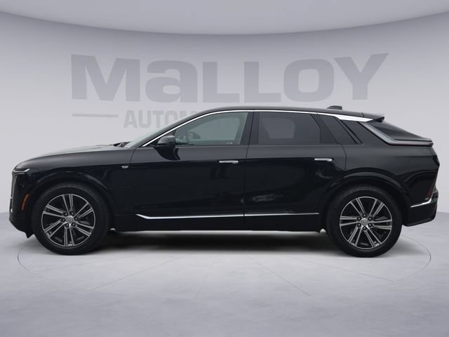 Certified 2024 Cadillac Lyriq Luxury w/ LPO, Floor Liner Package AWD/4WD video 2