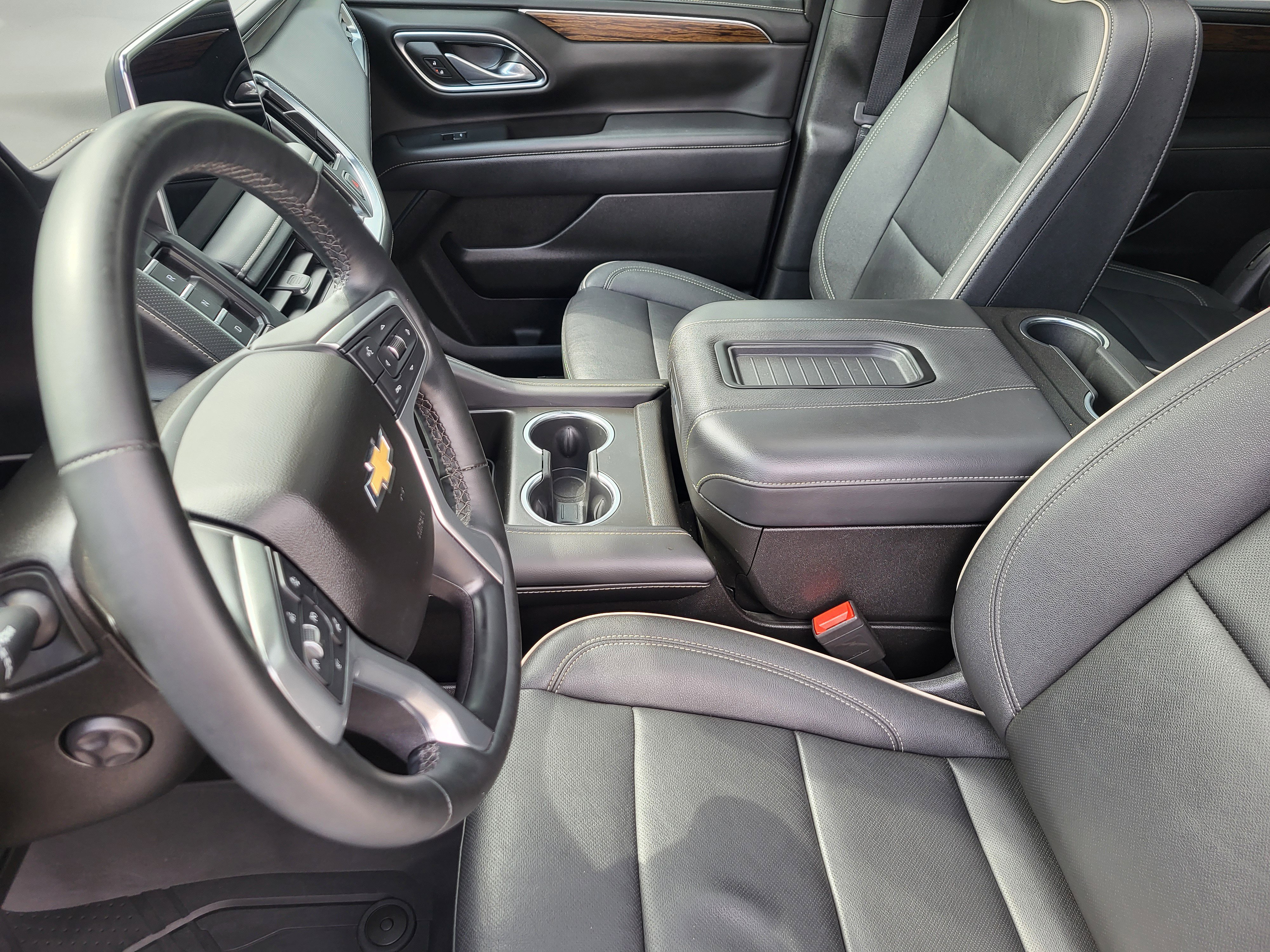 Used 2023 Chevrolet Tahoe Premier w/ Premium Package 2 AWD/4WD image 12