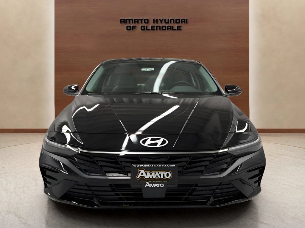 New 2026 Hyundai Elantra Limited FWD image 9