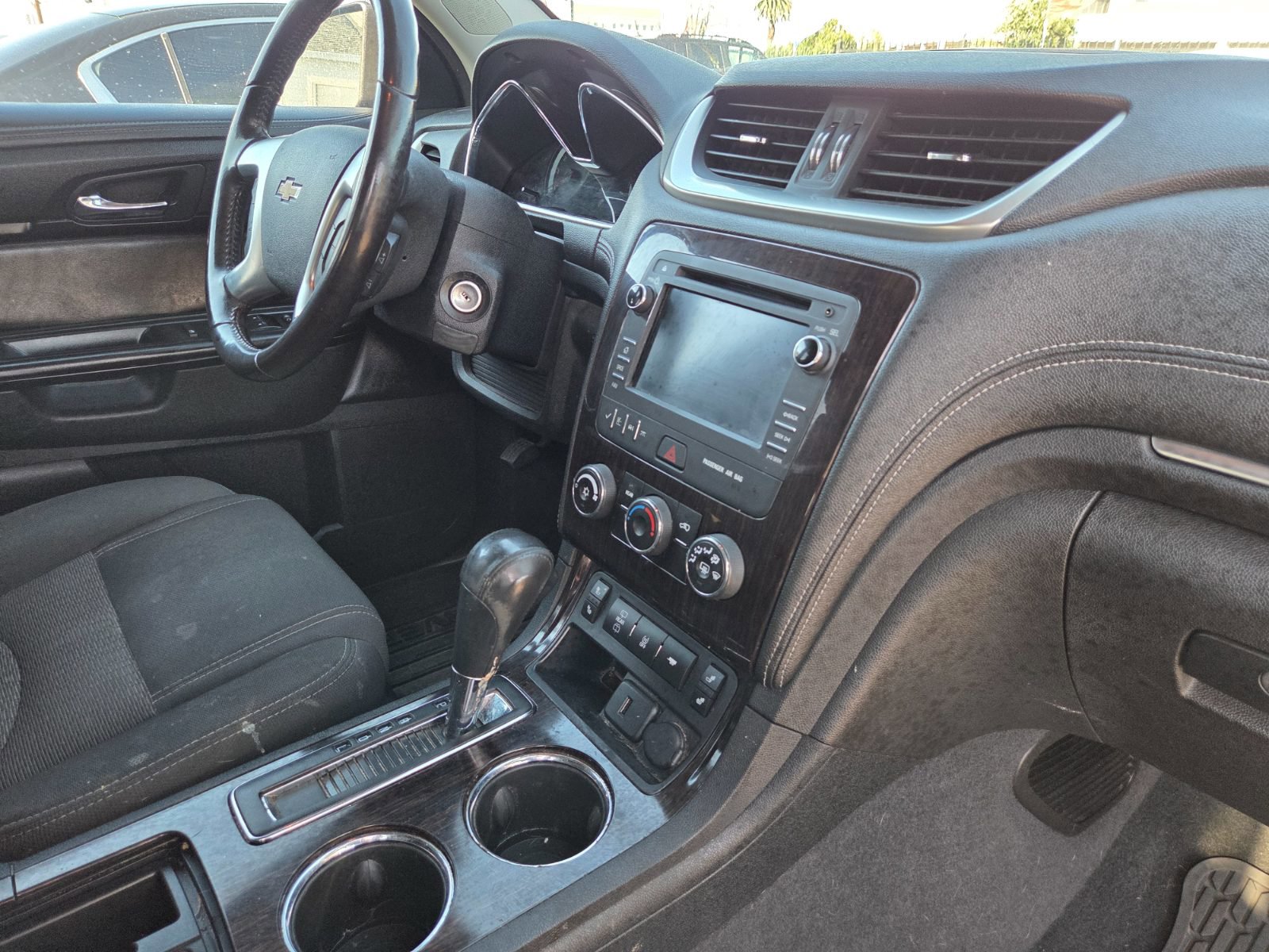 Used 2016 Chevrolet Traverse LT w/ Style and Technology Package image 15