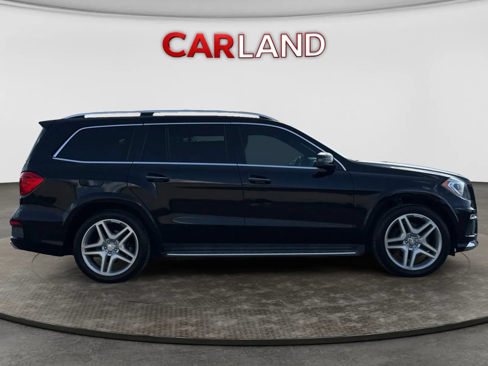 Used 2016 Mercedes-Benz GL 550 4MATIC image 7