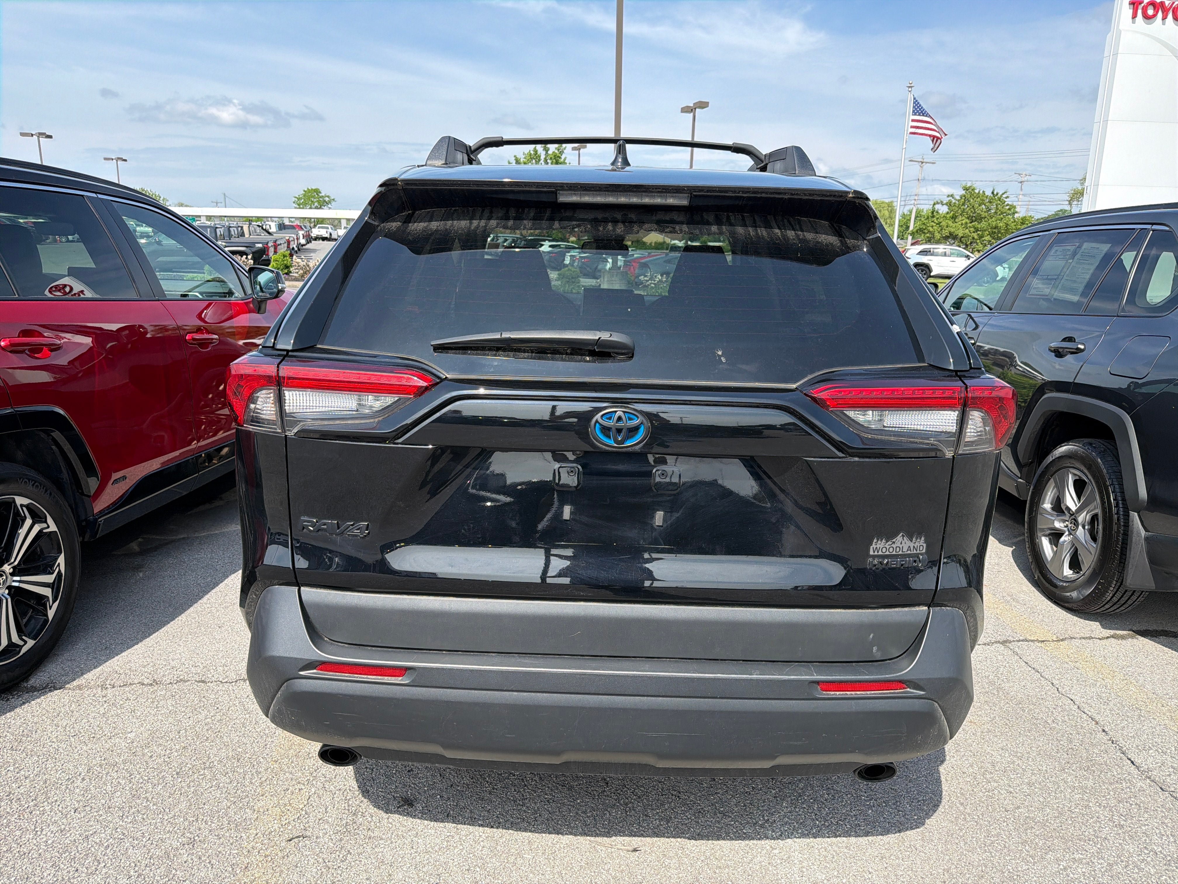 Used 2023 Toyota RAV4 AWD Hybrid image 6