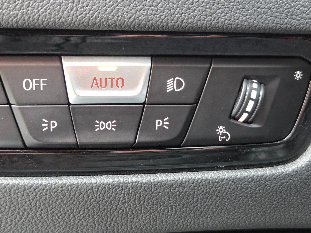 Used 2020 BMW M340i xDrive w/ Premium Package AWD/4WD image 19